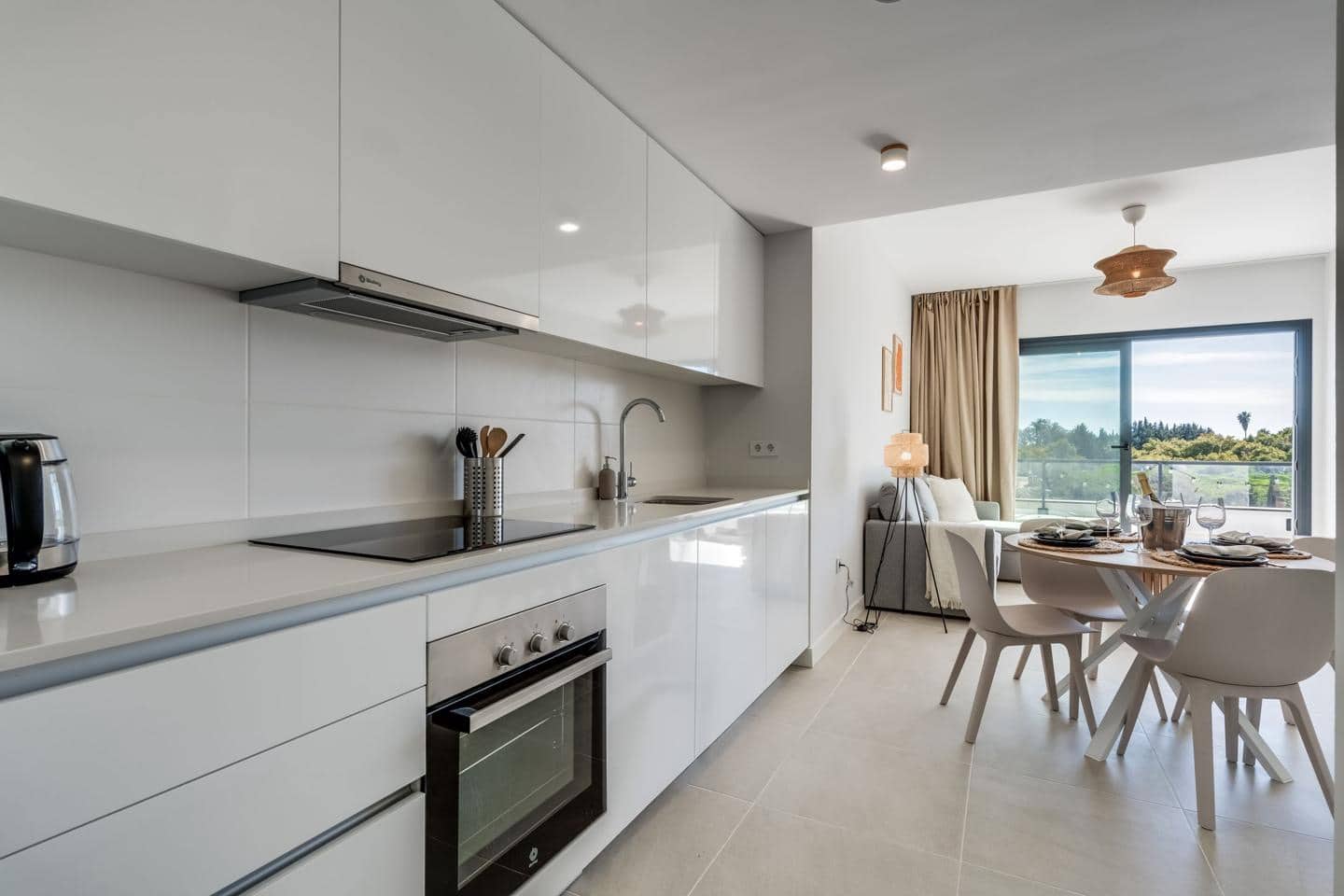 1 chambre Appartement à vendre à Estepona avec piscine garage - 339 000 € (Ref: 9709476)