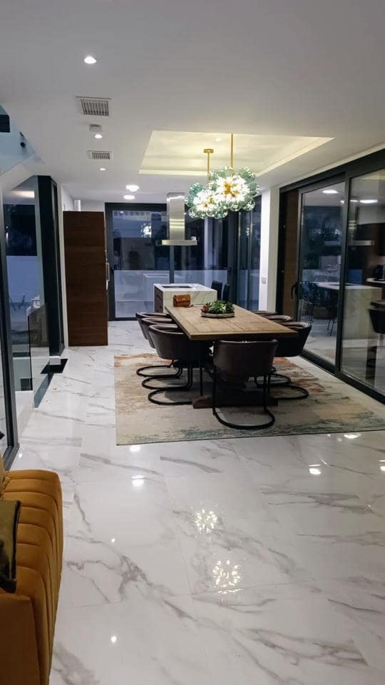 4 quarto Moradia para venda em Estepona com piscina garagem - 1 440 000 € (Ref: 9715450)