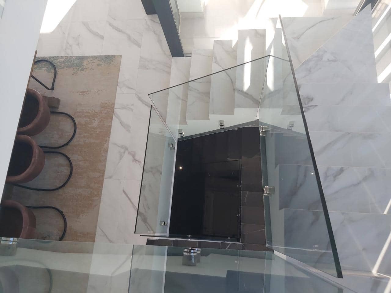 4 quarto Moradia para venda em Estepona com piscina garagem - 1 440 000 € (Ref: 9715450)