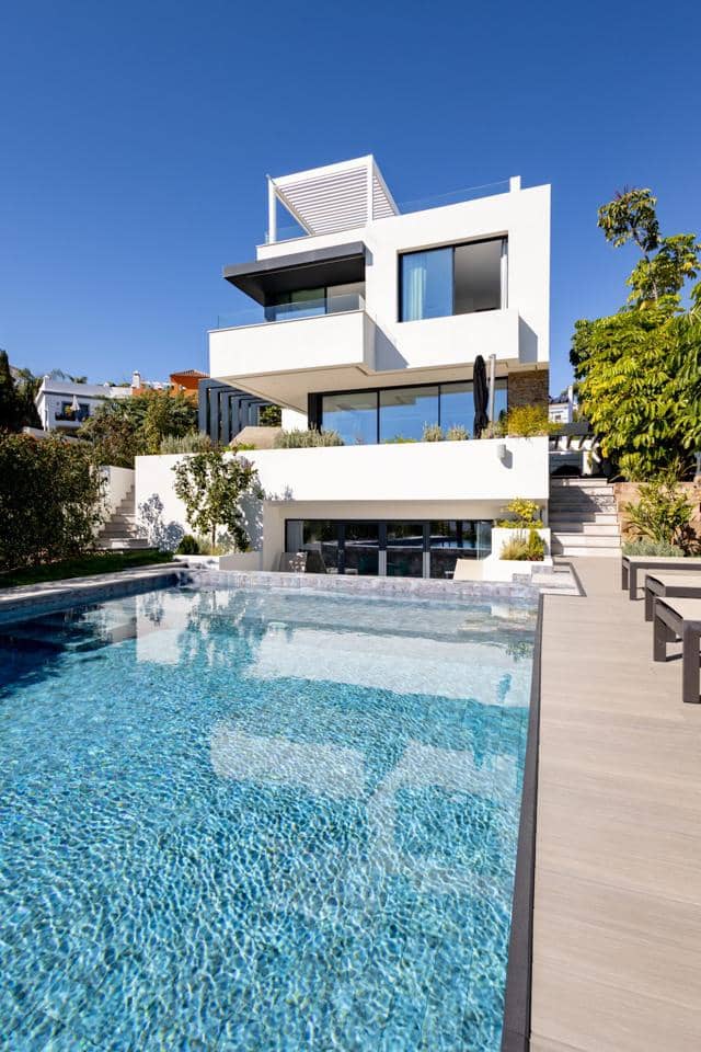 4 chambre Villa/Maison à vendre à Estepona avec piscine garage - 1 995 000 € (Ref: 9724988)