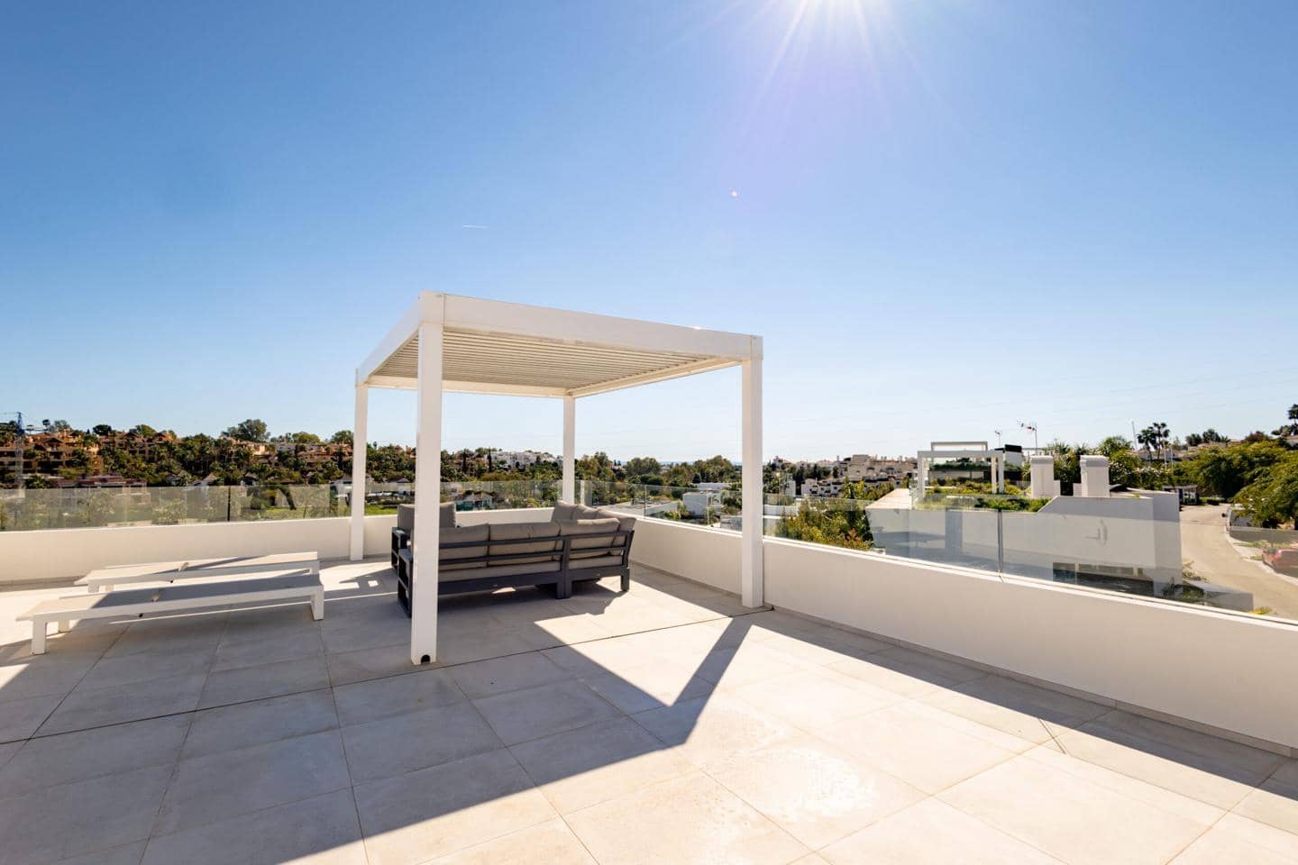 4 chambre Villa/Maison à vendre à Estepona avec piscine garage - 1 995 000 € (Ref: 9724988)