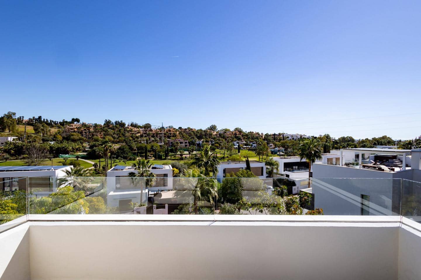 4 chambre Villa/Maison à vendre à Estepona avec piscine garage - 1 995 000 € (Ref: 9724988)