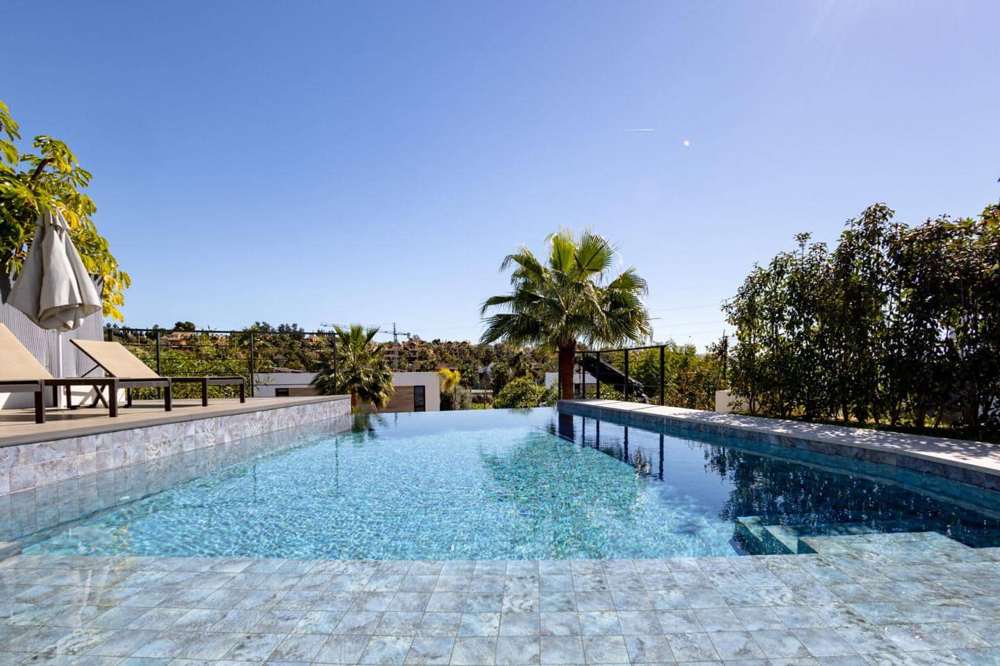 4 chambre Villa/Maison à vendre à Estepona avec piscine garage - 1 995 000 € (Ref: 9724988)