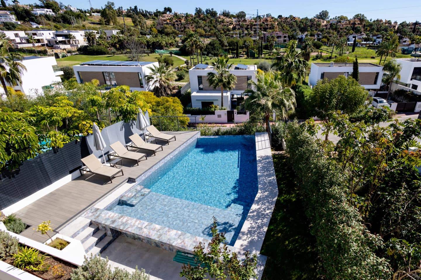 4 chambre Villa/Maison à vendre à Estepona avec piscine garage - 1 995 000 € (Ref: 9724988)