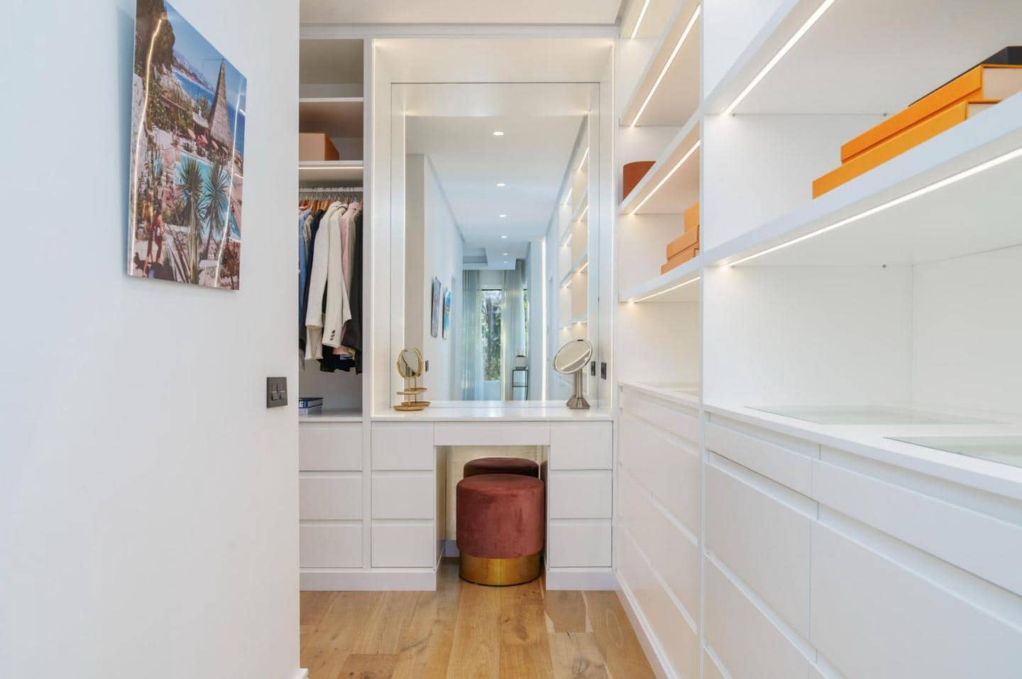 5 bedroom Villa for sale in Marbella with pool garage - € 2,490,000 (Ref: 9743035)