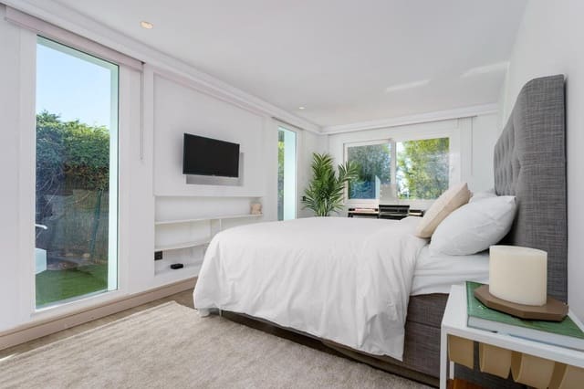 5 bedroom Villa for sale in Rodeo Alto - Guadaiza - La Campana, Marbella with pool garage - € 2,490,000 (Ref: 9743035)