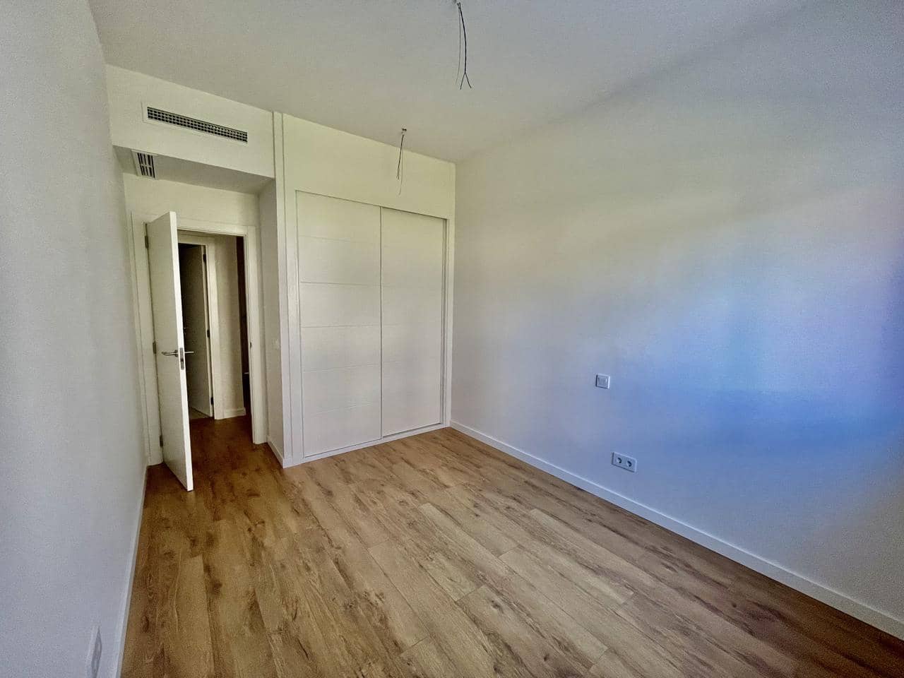 2 bedroom Apartment for sale in Estepona with pool garage - € 635,000 (Ref: 9753507)