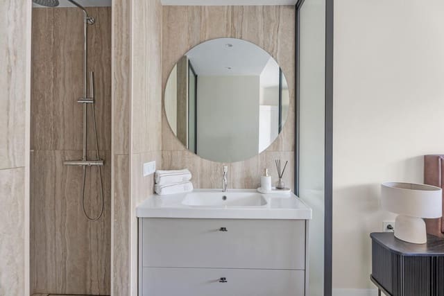 3 camera da letto Appartamento in vendita in Los Arqueros - Puerto del Almendro, Benahavís con piscina garage - 599.000 € (Rif: 9771998)