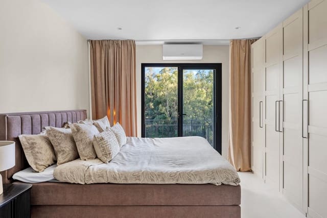 3 camera da letto Appartamento in vendita in Los Arqueros - Puerto del Almendro, Benahavís con piscina garage - 599.000 € (Rif: 9771998)