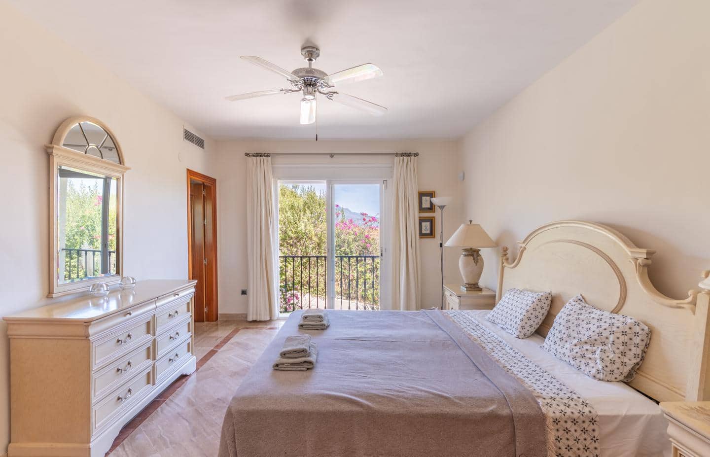 5 slaapkamer Villa te koop in Benahavis met zwembad garage - € 4.499.000 (Ref: 9782440)