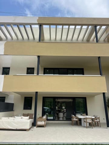 4 chambre Appartement à vendre à Casares Golf - Casares del Sol, Casares avec piscine garage - 459 000 € (Ref: 9782966)