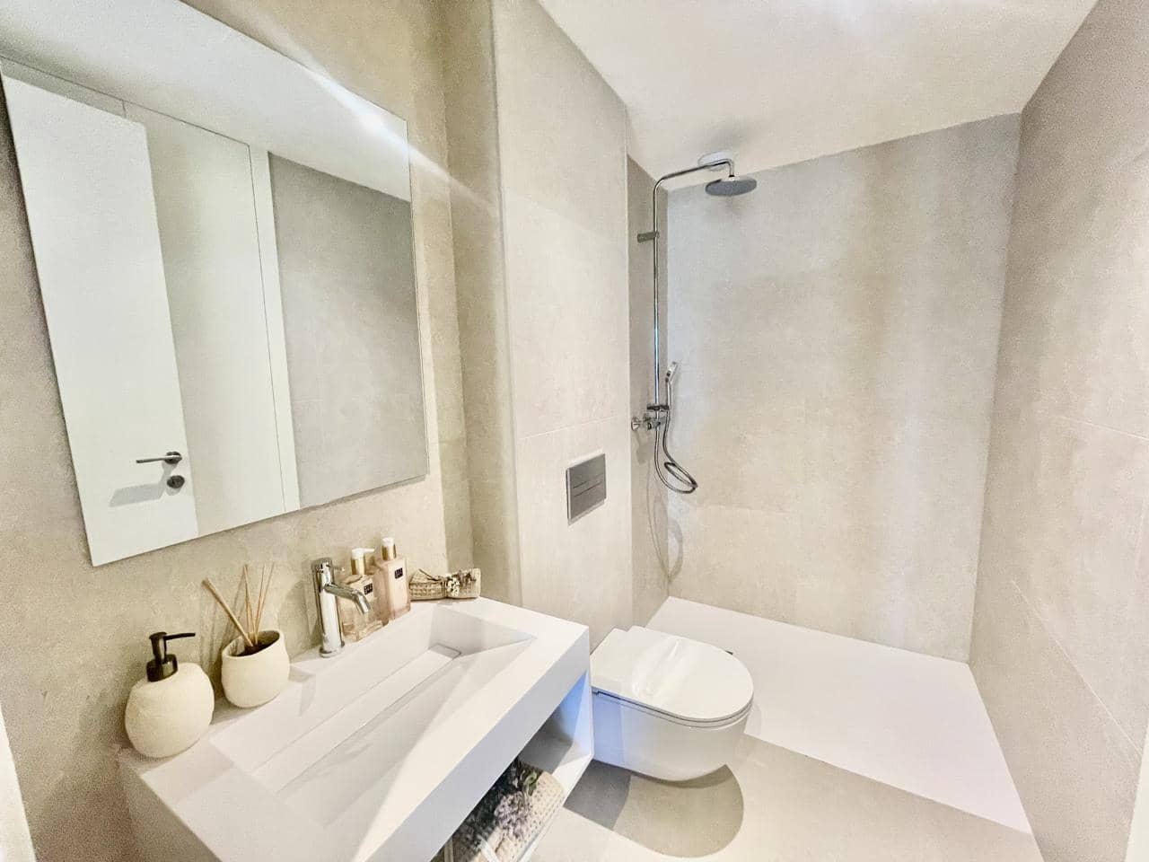 Piso de 3 habitaciones en Marbella en venta con piscina garaje - 845.000 € (Ref: 9784292)