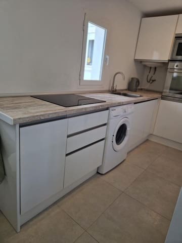 1 makuuhuone Kattohuoneisto myytävänä paikassa Centro, Estepona - 269 000 € (Ref: 9798277)