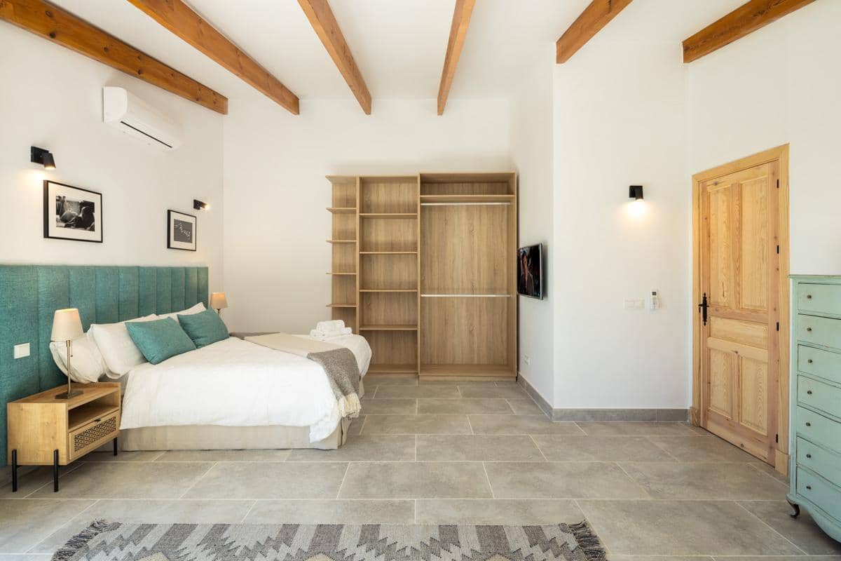 8 quarto Moradia para venda em Marbella com piscina garagem - 3 950 000 € (Ref: 9803797)