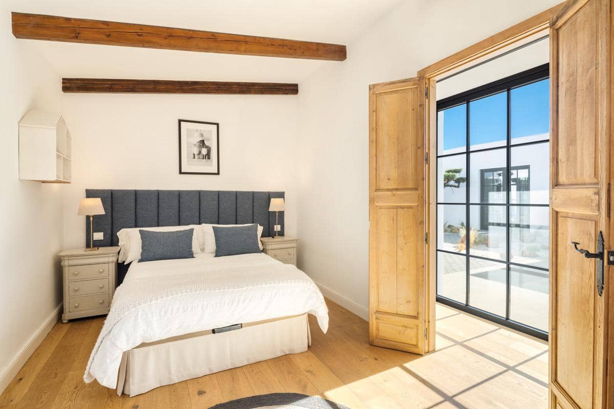 8 quarto Moradia para venda em Marbella com piscina garagem - 3 950 000 € (Ref: 9803797)