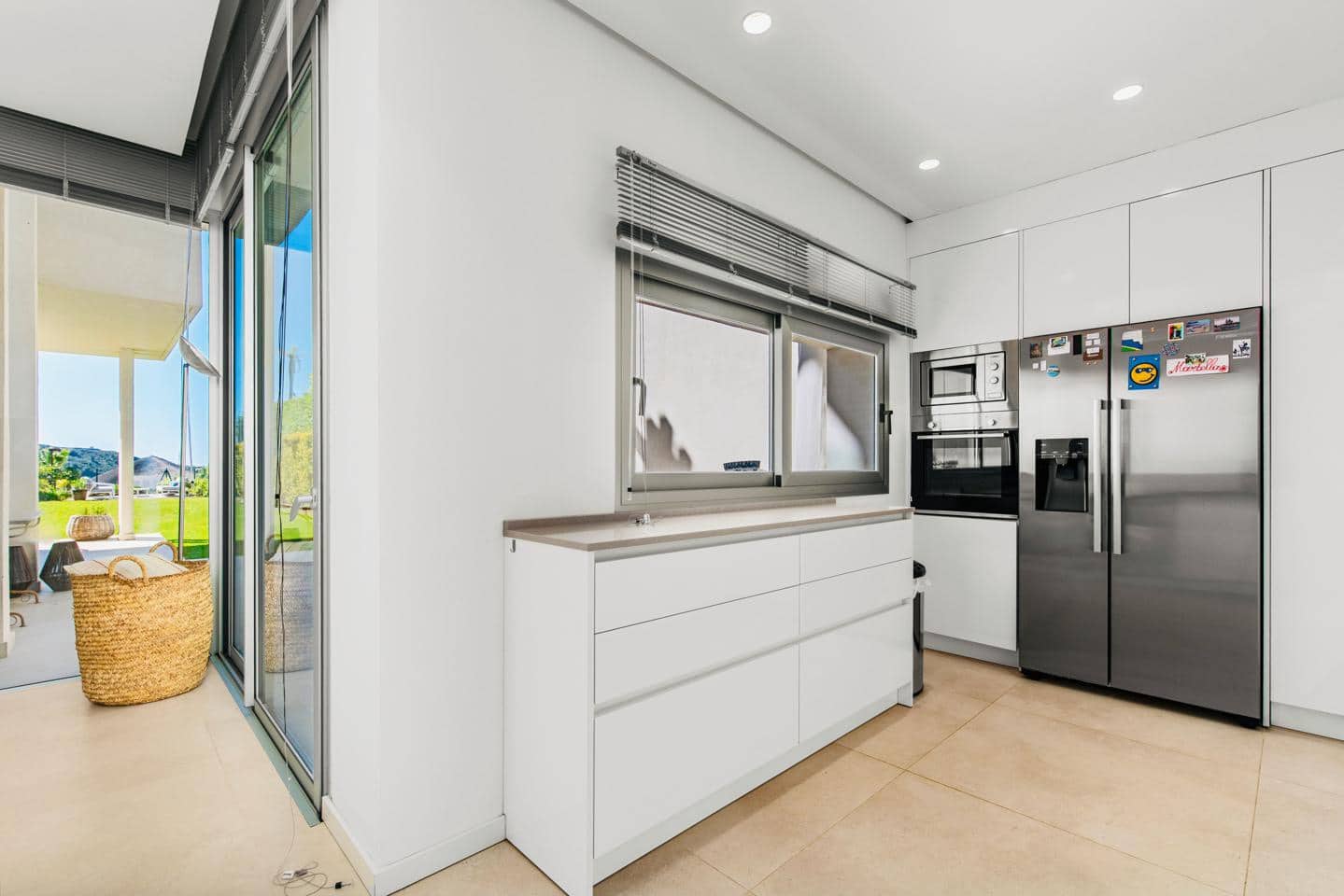 3 chambre Appartement à vendre à Benahavis avec piscine garage - 950 000 € (Ref: 9806772)