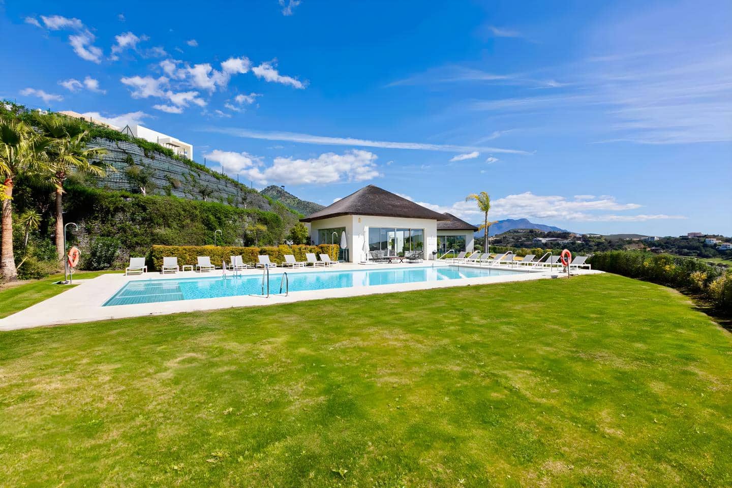 3 chambre Appartement à vendre à Benahavis avec piscine garage - 950 000 € (Ref: 9806772)