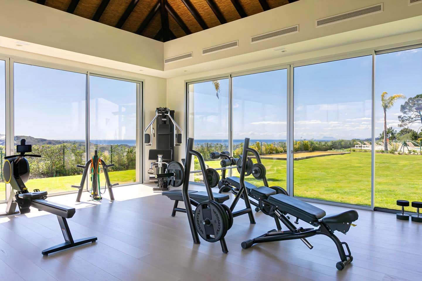 3 chambre Appartement à vendre à Benahavis avec piscine garage - 950 000 € (Ref: 9806772)