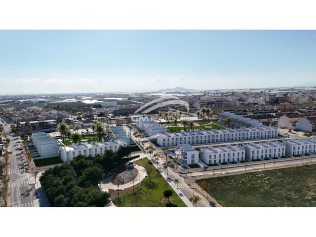 3 soveværelse Semi-Rækkehus til salg i Pilar de la Horadada ciudad, Pilar de la Horadada med swimmingpool - € 525.000 (Ref: 9169931)