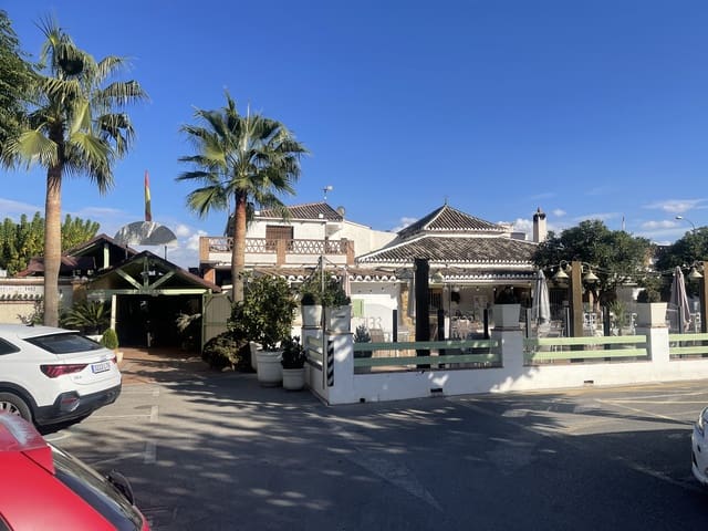 6 bedroom Restaurant/Bar for sale in Granada city with pool garage - € 4,500,000 (Ref: 9027756)