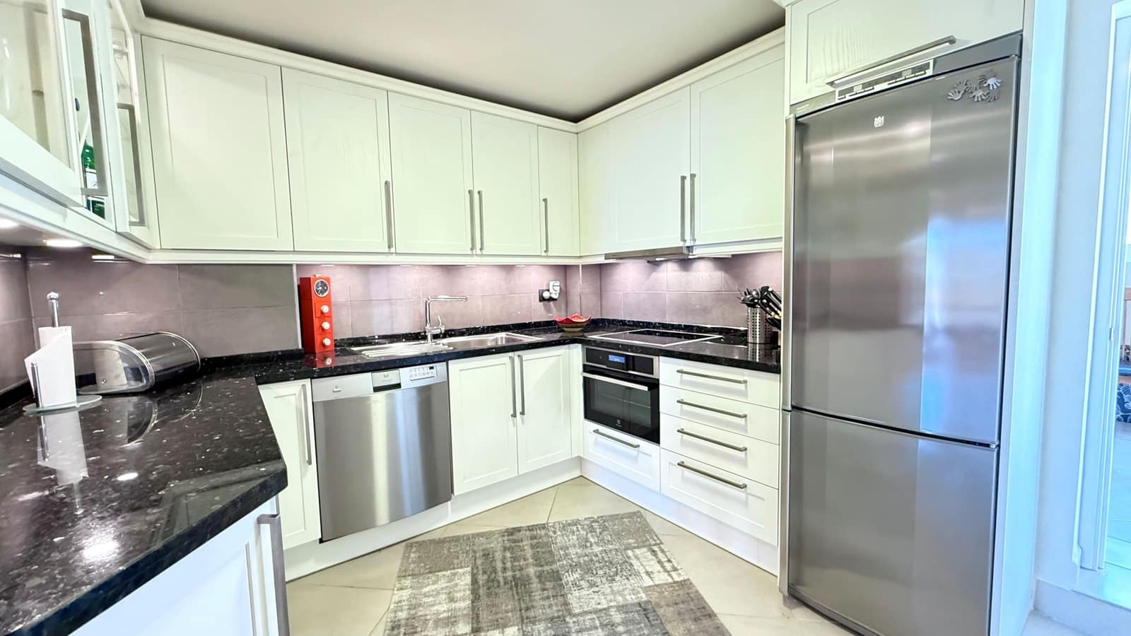Ático de 3 habitaciones en Benalmádena en venta con piscina garaje - 975.000 € (Ref: 10050362)