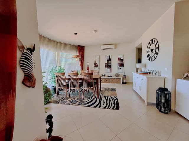3 sypialnia Penthouse na sprzedaż w Zona Centro Comercial Torrequebrada, Benalmádena z basenem garażem - 975 000 € (Ref: 10050362)