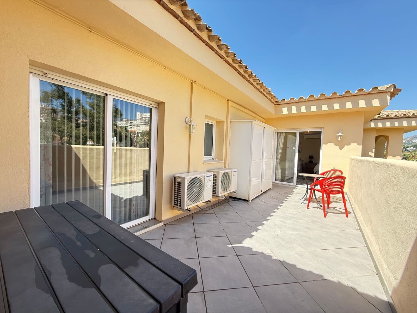 3 sypialnia Penthouse na sprzedaż w Benalmadena z basenem garażem - 975 000 € (Ref: 10050362)