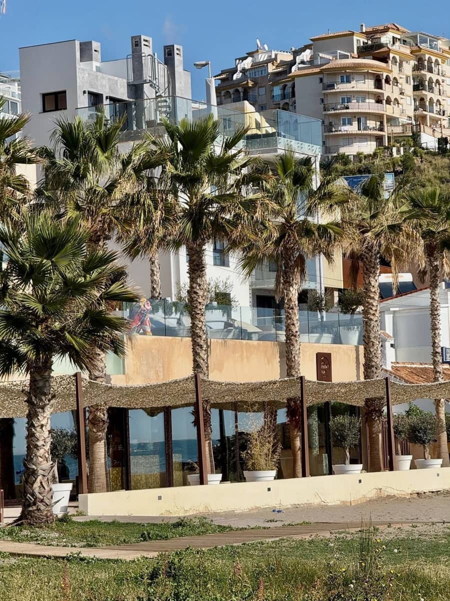 2 bedroom Apartment for sale in Fuengirola with pool garage - € 495,000 (Ref: 10081688)