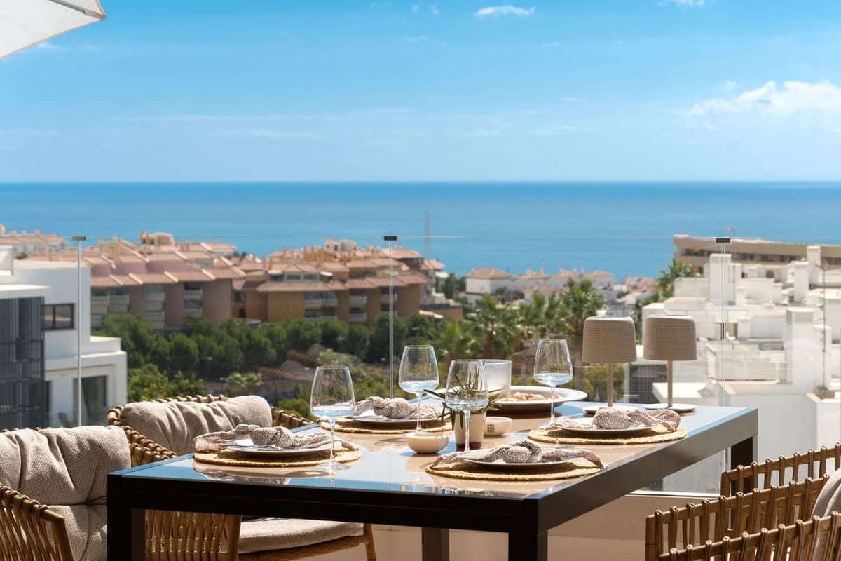 4 soveværelse Lejlighed til salg i Fuengirola med swimmingpool garage - € 995.000 (Ref: 10089912)