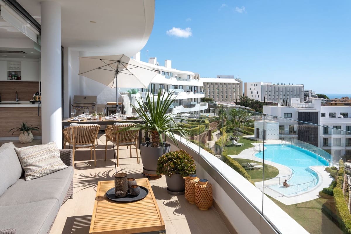 4 soveværelse Lejlighed til salg i Fuengirola med swimmingpool garage - € 995.000 (Ref: 10089912)