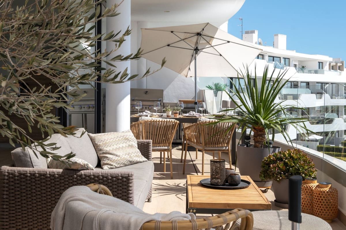 4 soveværelse Lejlighed til salg i Fuengirola med swimmingpool garage - € 995.000 (Ref: 10089912)