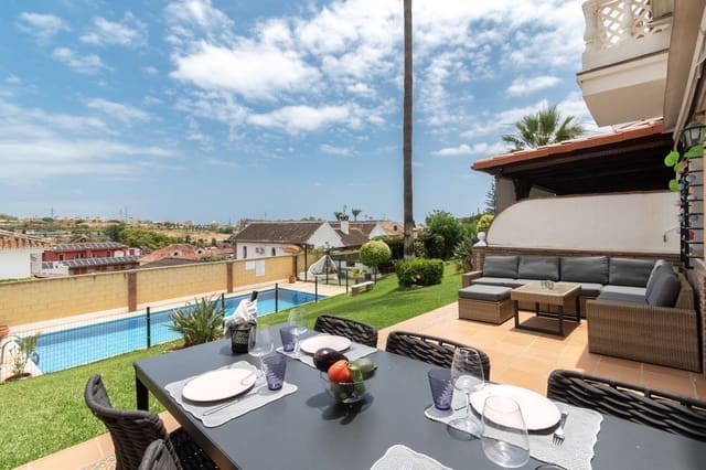 4 bedroom Terraced Villa for sale in Mijas Costa, Mijas with pool garage - € 525,000 (Ref: 10098604)