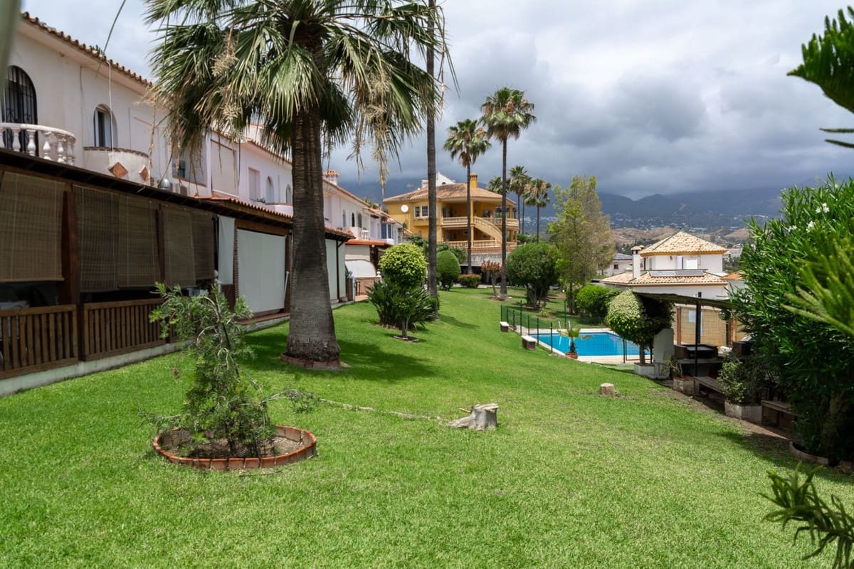 4 bedroom Terraced Villa for sale in Mijas Costa with pool garage - € 525,000 (Ref: 10098604)