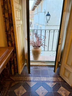 6 makuuhuone Majatalo/aamiaismajoitus myytävänä paikassa Barajas de Melo - 279 000 € (Ref: 8989760)