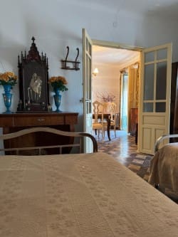 6 makuuhuone Majatalo/aamiaismajoitus myytävänä paikassa Barajas de Melo - 279 000 € (Ref: 8989760)