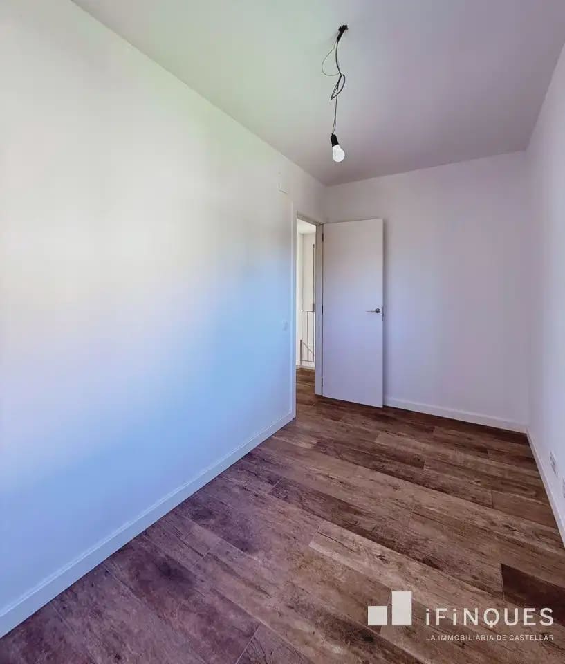 4 camera da letto Villa in vendita in Castellar del Valles - 399.000 € (Rif: 9809066)