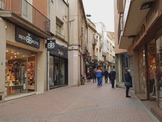 3 camera da letto Appartamento in vendita in Sabadell - 115.000 € (Rif: 9809077)