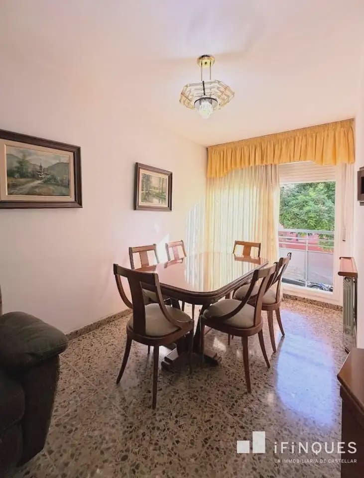 3 makuuhuone Huoneisto myytävänä paikassa Castellar del Valles mukana 
autotalli - 289 990 € (Ref: 9809078)