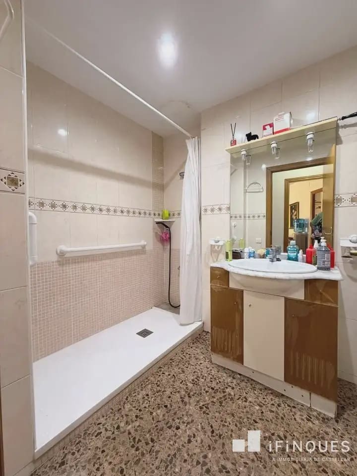 3 makuuhuone Huoneisto myytävänä paikassa Castellar del Valles mukana 
autotalli - 289 990 € (Ref: 9809078)