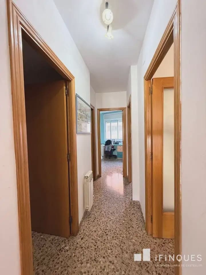 3 makuuhuone Huoneisto myytävänä paikassa Castellar del Valles mukana 
autotalli - 289 990 € (Ref: 9809078)