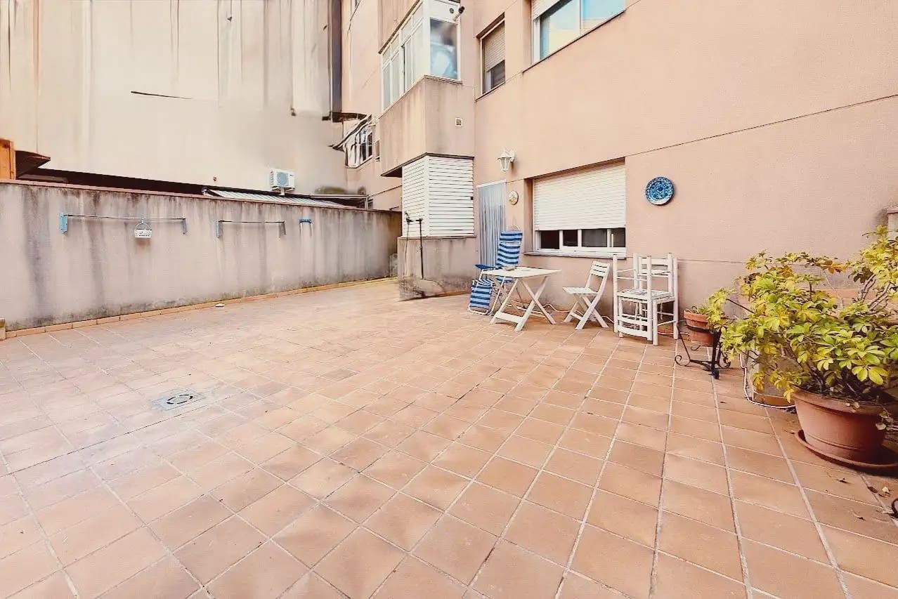3 makuuhuone Huoneisto myytävänä paikassa Castellar del Valles mukana 
autotalli - 289 990 € (Ref: 9809078)