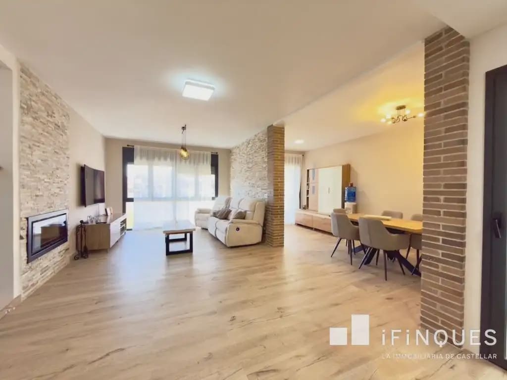 4 makuuhuone Asunto myytävänä paikassa Castellar del Valles - 369 000 € (Ref: 9809081)