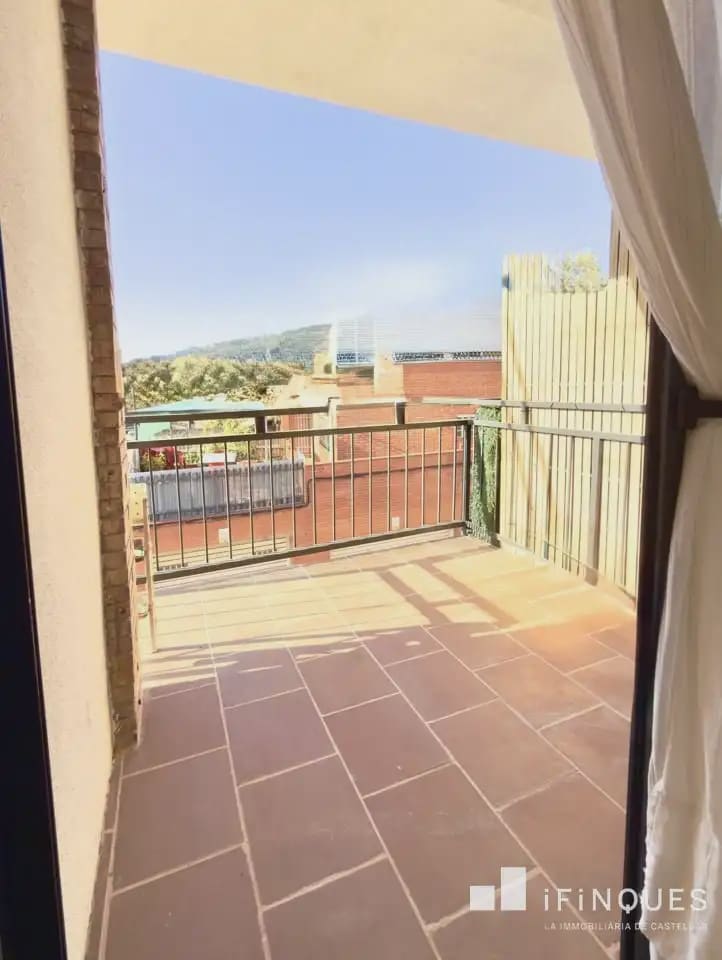 4 makuuhuone Asunto myytävänä paikassa Castellar del Valles - 369 000 € (Ref: 9809081)