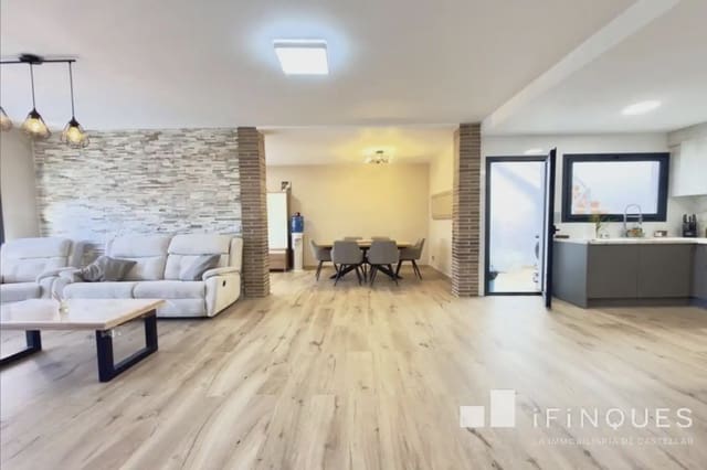 4 makuuhuone Asunto myytävänä paikassa Castellar del Vallès - 369 000 € (Ref: 9809081)