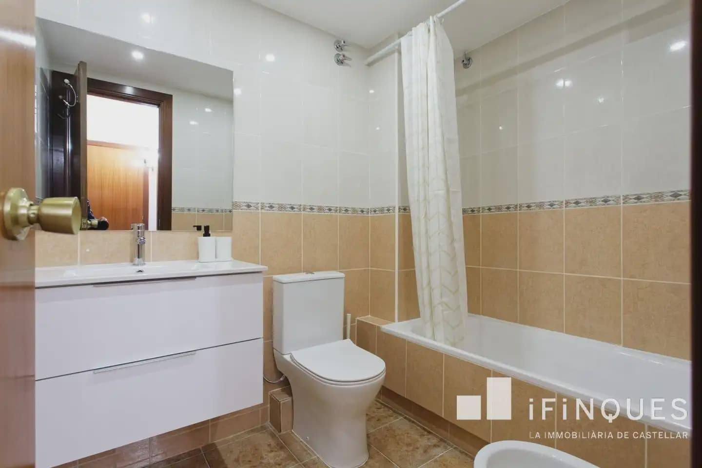 4 bedroom Apartment for rent in Rubi - € 1,590 (Ref: 9809083)