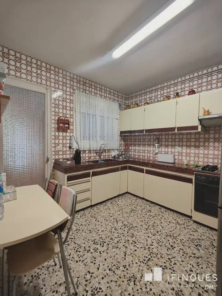 3 Zimmer Haus zu verkaufen in Terrassa - 299.000 € (Ref: 9809084)