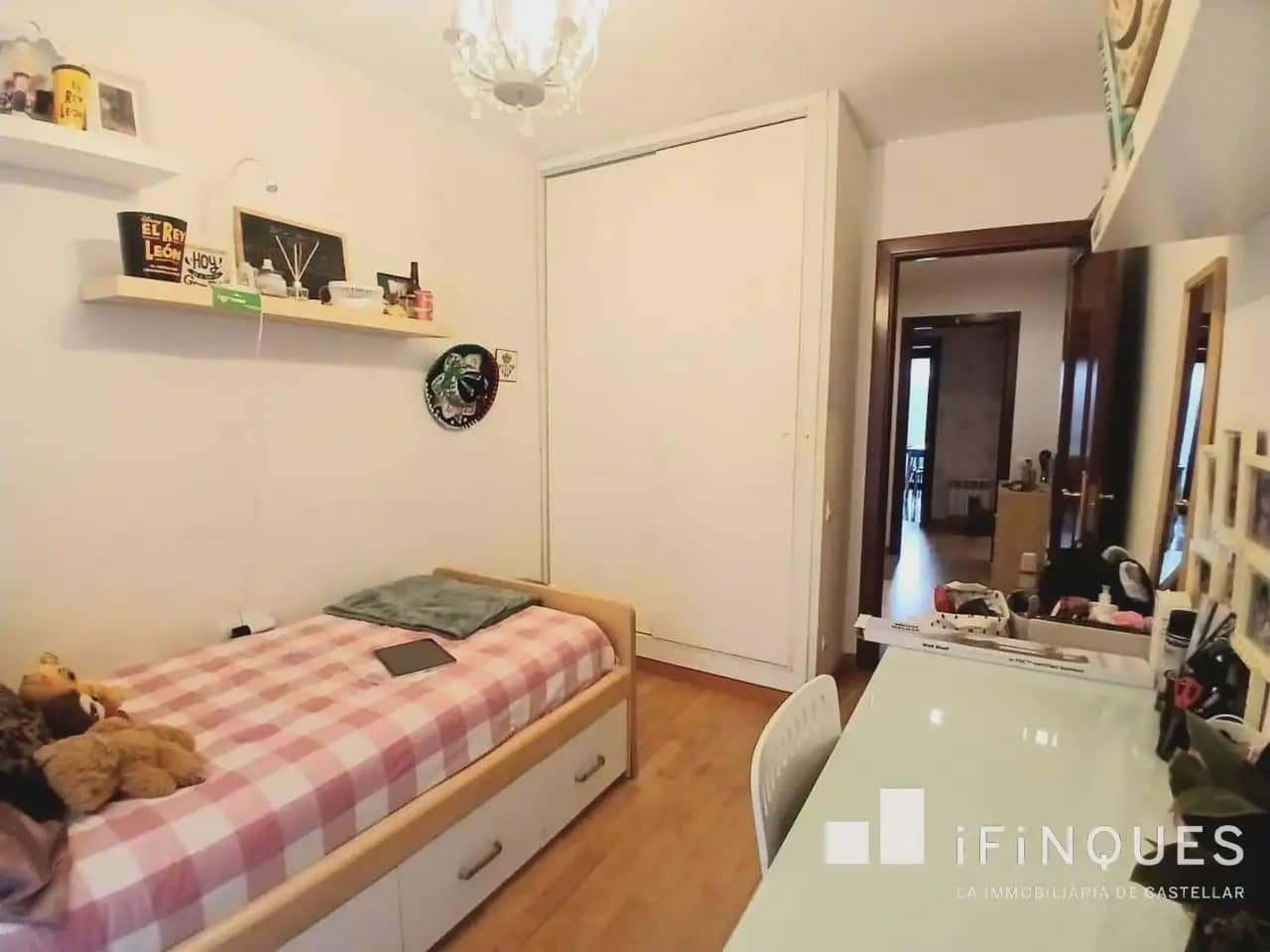 3 soveværelse Lejlighed til salg i Sabadell med garage - € 338.000 (Ref: 9809092)
