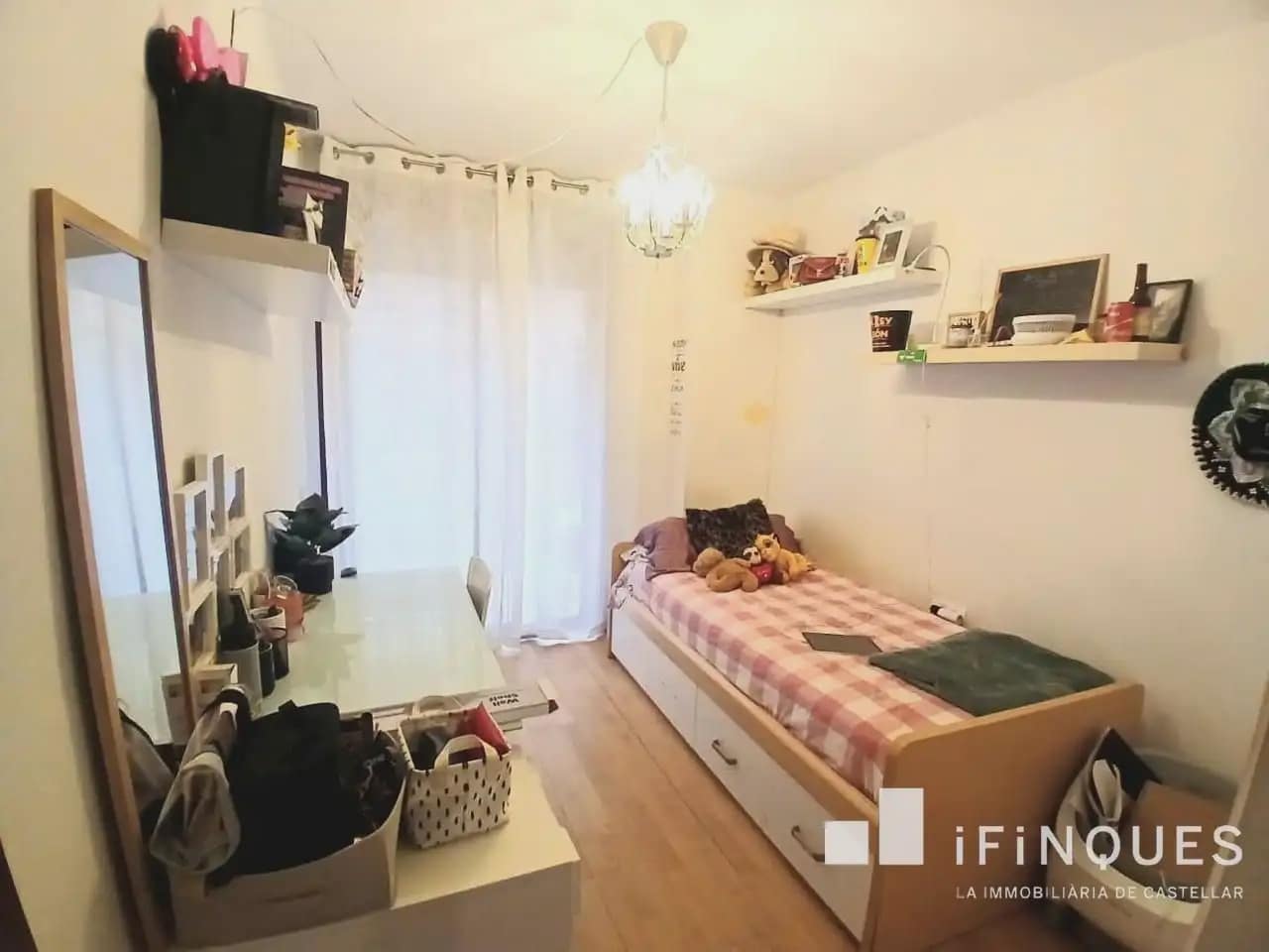 3 soveværelse Lejlighed til salg i Sabadell med garage - € 338.000 (Ref: 9809092)