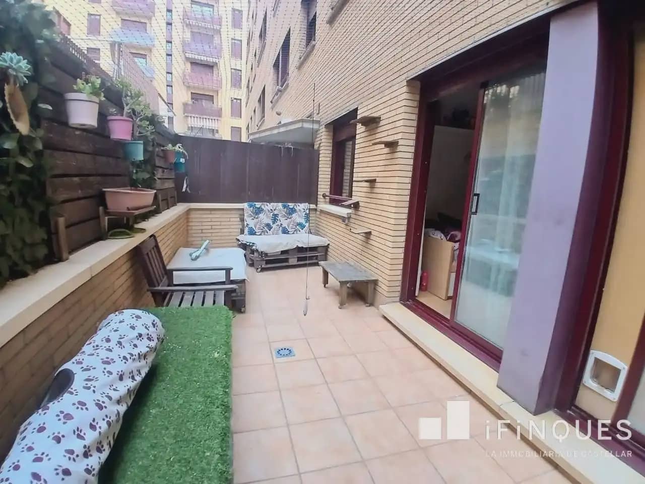 3 soveværelse Lejlighed til salg i Sabadell med garage - € 338.000 (Ref: 9809092)