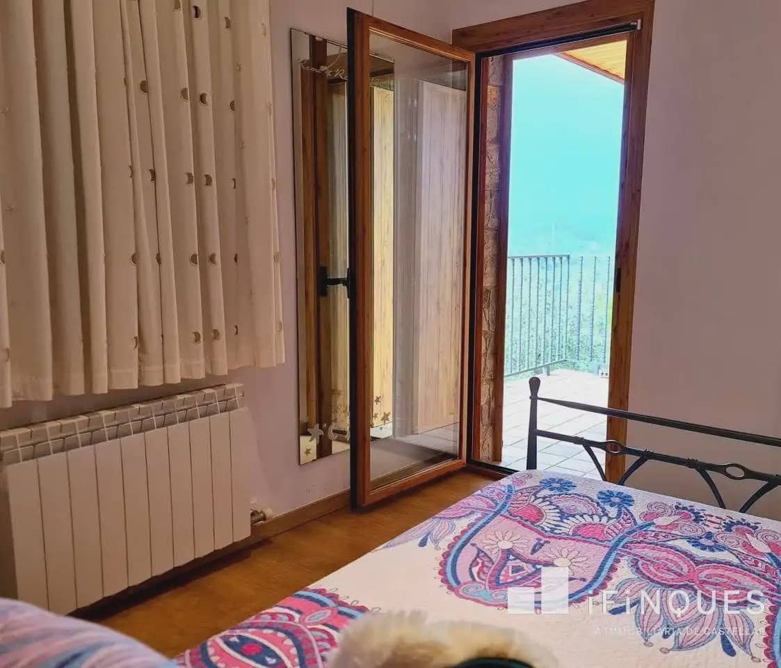 5 bedroom Villa for sale in Castellar del Valles with pool - € 680,000 (Ref: 9809095)